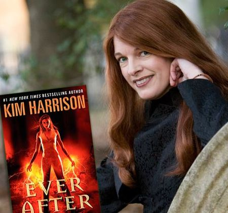   Para los títulos de los libros, Kim Harrison tomó un juego de palabras de las películas del Oeste de Clint Eastwood.