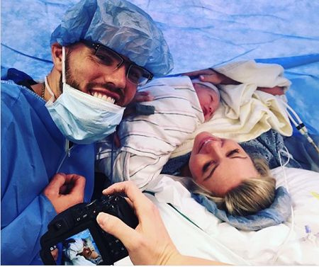   freddie freeman's newly born baby boy with spouse Chelsea. 
