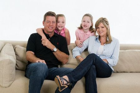   Troy Aikman con su ex esposa Rhonda Worthey e hijos